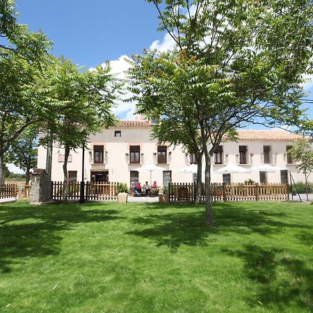 Hotel La Fonda De La Estacion بويبلا دي فالفيردي المظهر الخارجي الصورة