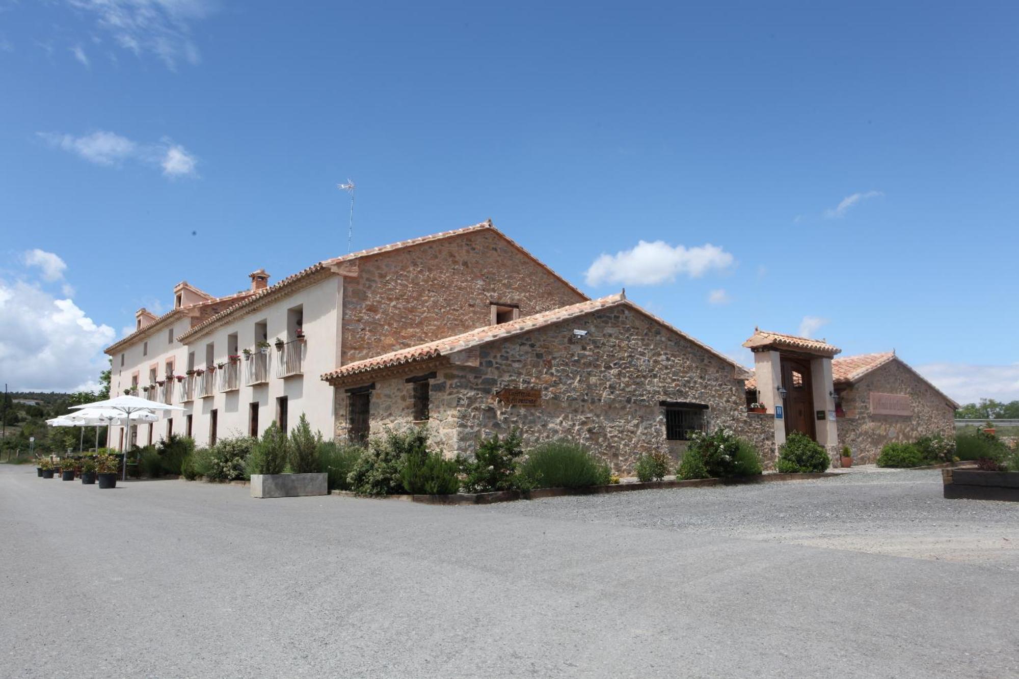 Hotel La Fonda De La Estacion بويبلا دي فالفيردي المظهر الخارجي الصورة