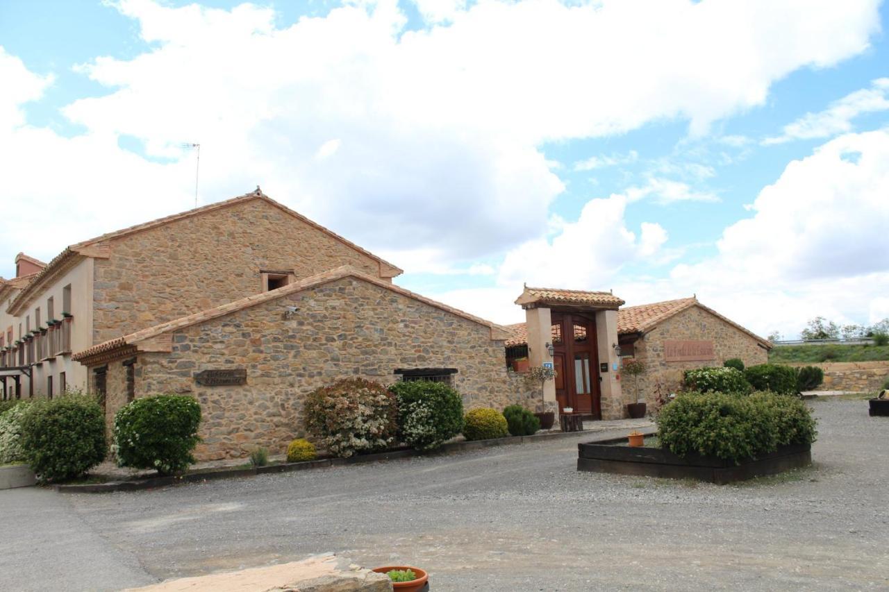 Hotel La Fonda De La Estacion بويبلا دي فالفيردي المظهر الخارجي الصورة